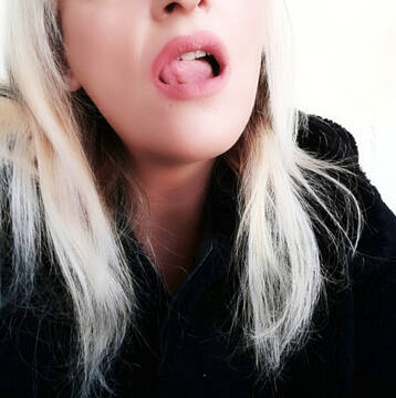 Public Photo of Carlotta__